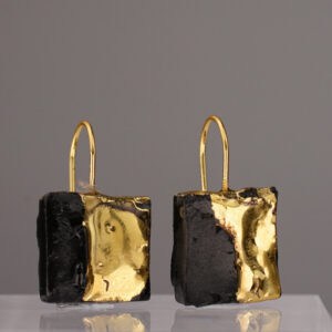Black Gold Square 70